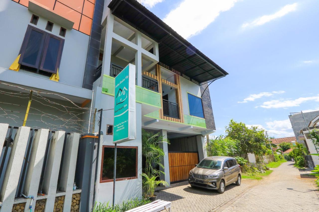 Hotel Oyo 2453 Artha Graha Vip à Banyuwangi  Extérieur photo