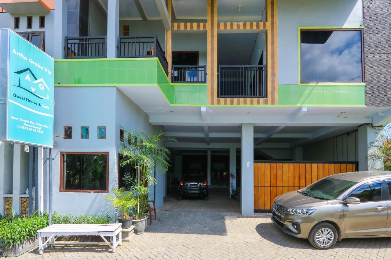 Hotel Oyo 2453 Artha Graha Vip à Banyuwangi  Extérieur photo